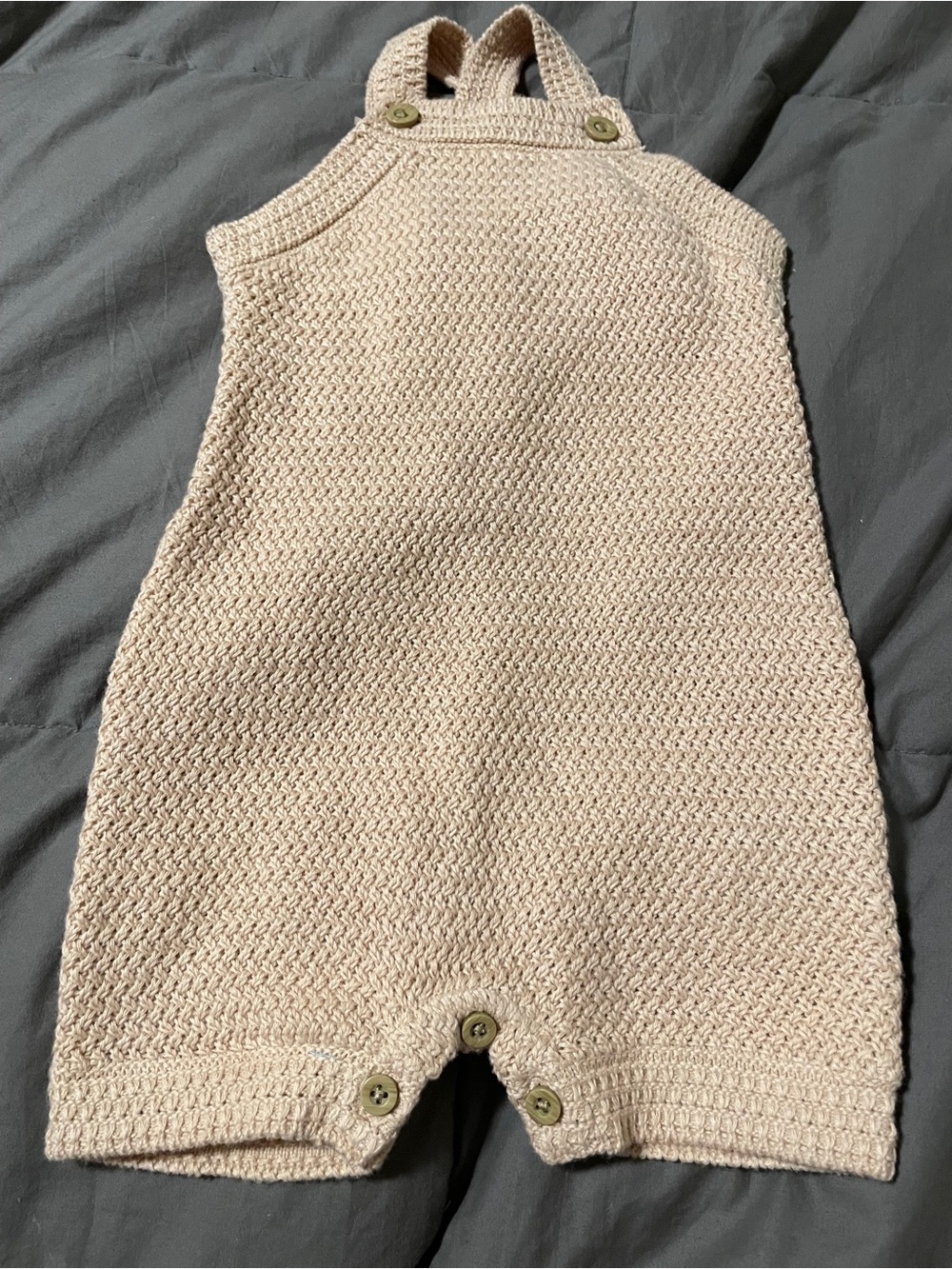 NWOT Cloud Island 0/3 month child kids Beige Knit Baby Romper with Button Straps